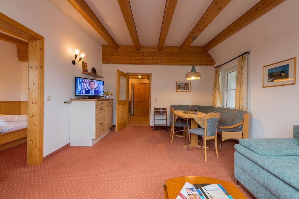 Charlotte Am Geigenbuehel -apartments Seefeld in Tirol