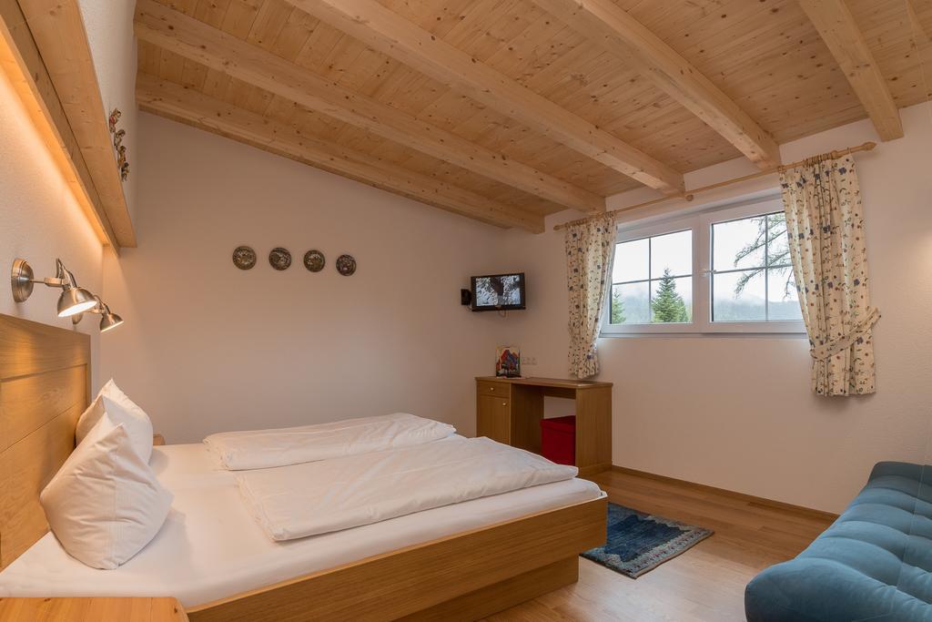 Charlotte Am Geigenbuehel -apartments Apartahotel